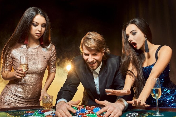 Dealer casino langsung yang menghadirkan pengalaman realistis kepada pemain online